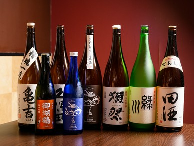 和食にはやっぱり日本酒。なかなか出合えない隠し酒があることも