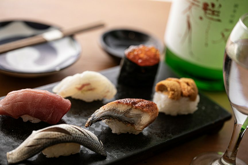 【おまかせにぎり盛り 特六種】1,880円