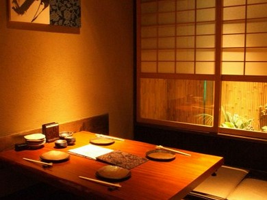 掘りごたつ個室、和モダン個室完備！