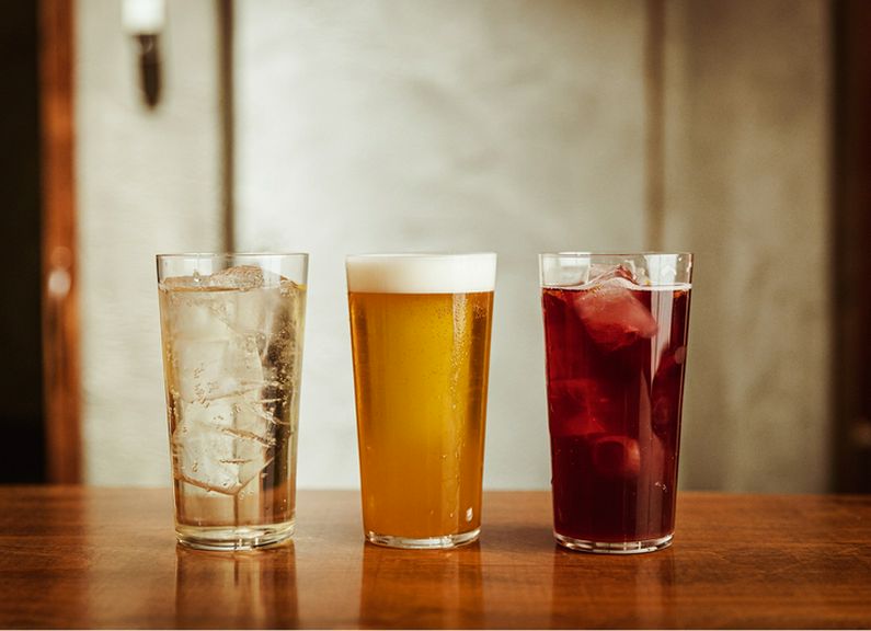料理に合わせたオリジナルビール、カクテルも見逃せない!