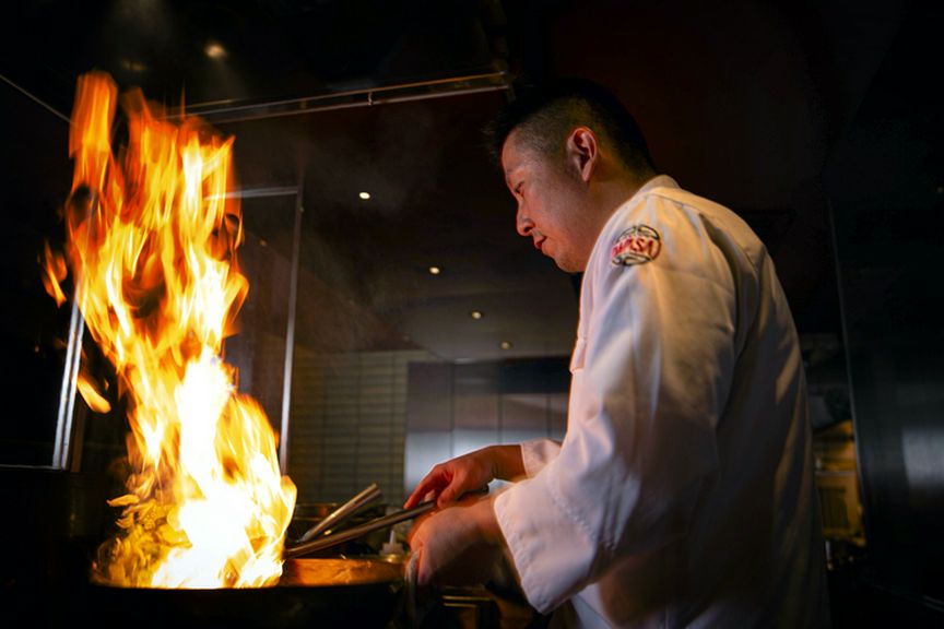 シェフ、サービスが一丸となり、より良い時間をつくるおもてなし