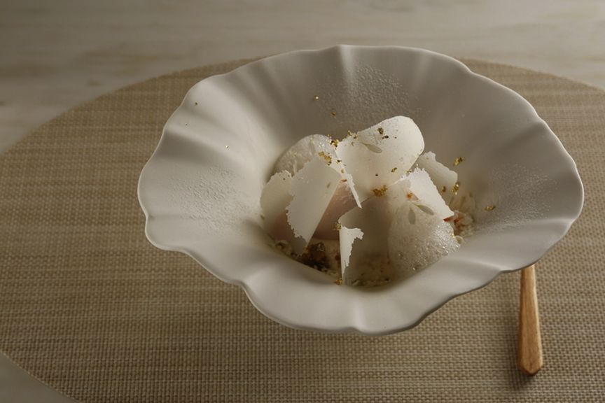 アニバーサリーを彩り、コースを締めくくる『アシェットデセール』