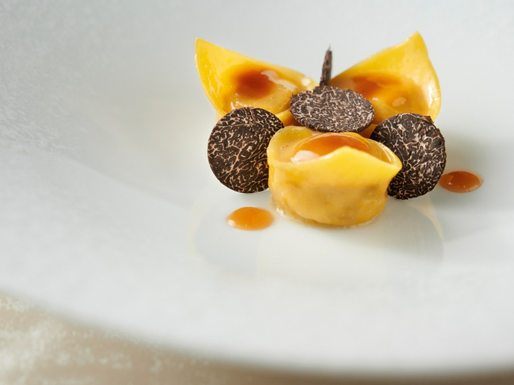 ナポリ名物をアレンジしたスペシャリテ『トルテッロ ジェノヴェーゼ』