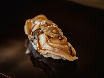 小さな芸術作品。旨味が凝縮された『煮はまぐり』