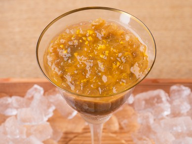 赤ナマコのほどよい歯応えと、このわたの旨みの凝縮感を堪能する逸品