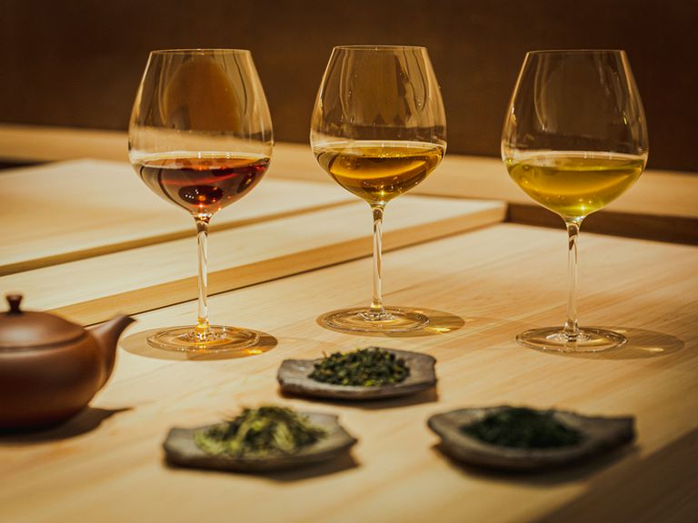 お酒の弱い方には、充実の冷茶のセレクションを				