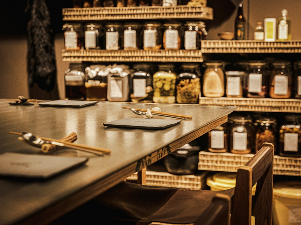 地球を旅するような食の時間、日本橋馬喰町で新たな美味を堪能