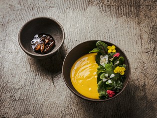 食材一つ一つの調達に手間と時間をかけ、その個性を活かしきる