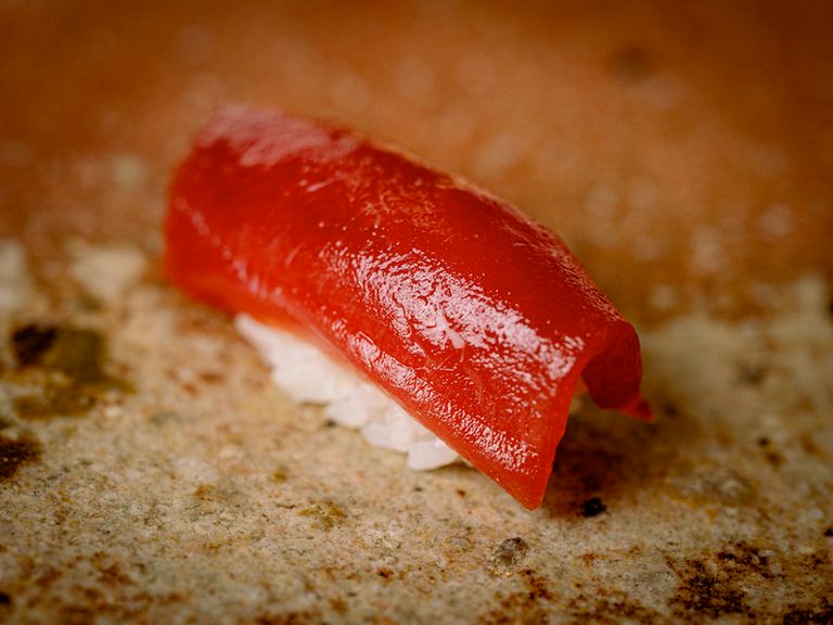 江戸前の仕事が光る『まぐろの漬け』