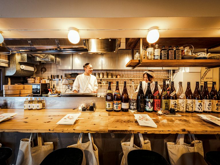 厨房の音と香りがダイレクトに伝わるカウンター