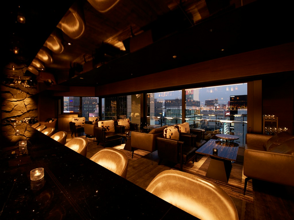 グレイルーム店内