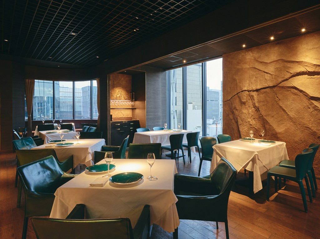 エキゾチックでラグジュアリーな空間は、大人のデートにピッタリ