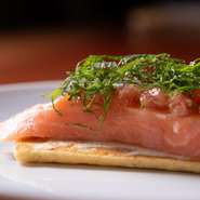 ▶お席のご指定につきましては、ご要望に添えない場合もございますので、予めご了承ください。
▶ご予約のお時間15分を過ぎてご連絡が取れない場合はやむを得ずキャンセル扱いとさせていただく場合がございますので遅れる場合は必ずご連絡下さい。
▶5名様以上のご予約の際は直接店舗までお問い合わせください。
▶小学1年生未満のお子様のご来店はお断りしております。