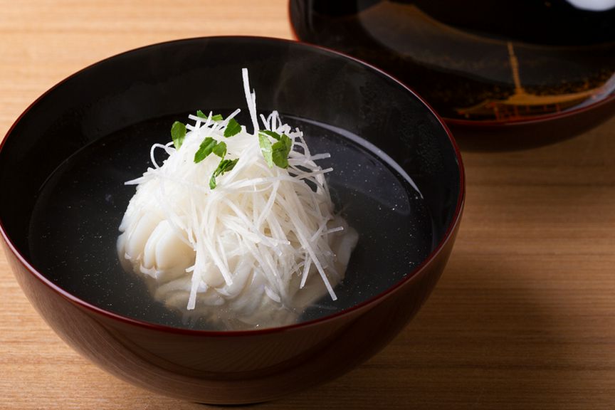 出汁のうまみをストレートに味わえる『あいなめのお椀』