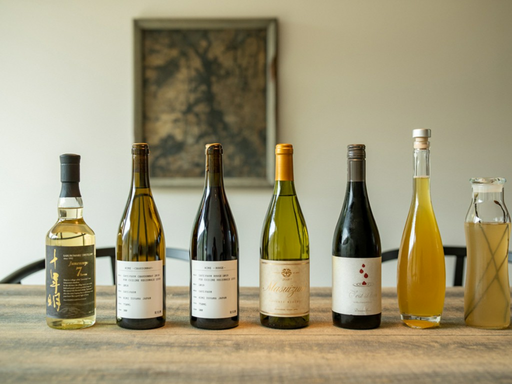 ワインセラーには富山産ワインも勢揃い