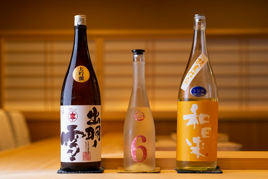 東北地方の蔵元を中心に、厳選した日本酒を揃える