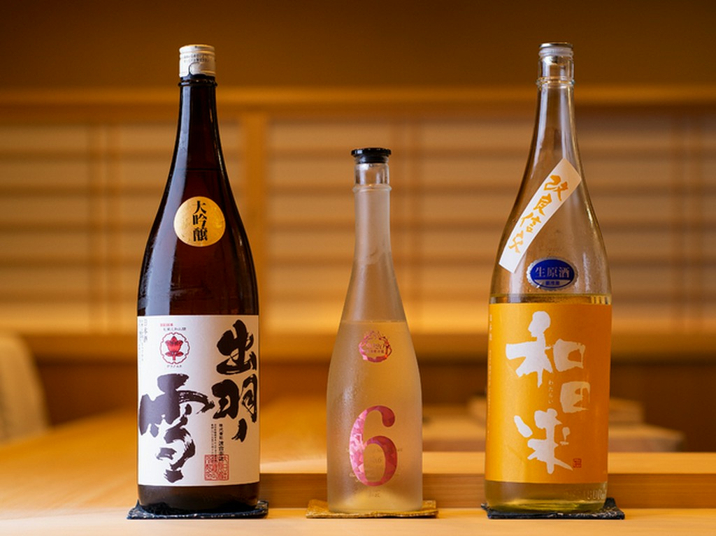 東北地方の蔵元を中心に、厳選した日本酒を揃える