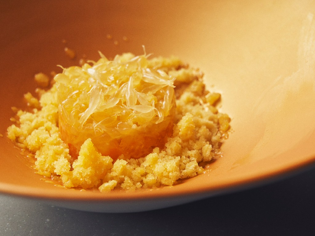 無類の柑橘好きという野田シェフのスペシャリテ『柑橘のデセール』