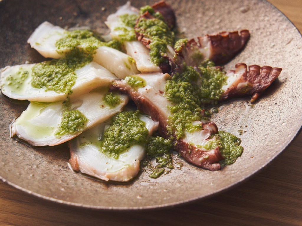 『北海道産水タコ、青ネギ山椒ソース』