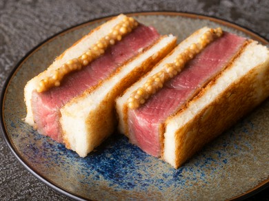 『ヒレ肉のカツサンド』
