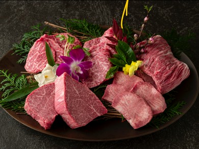 『日本で2店舗でしか取り扱っていない樺澤商店の黒毛和牛』