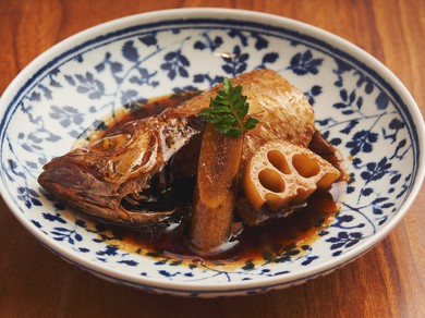 こっくりとまろやかな甘み、九州仕立ての『のどぐろ煮付け』