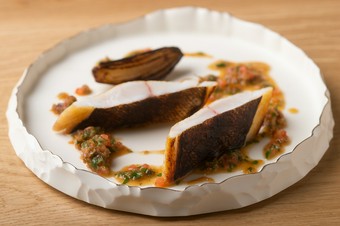 市場に出回らない幻の魚をメインディッシュに