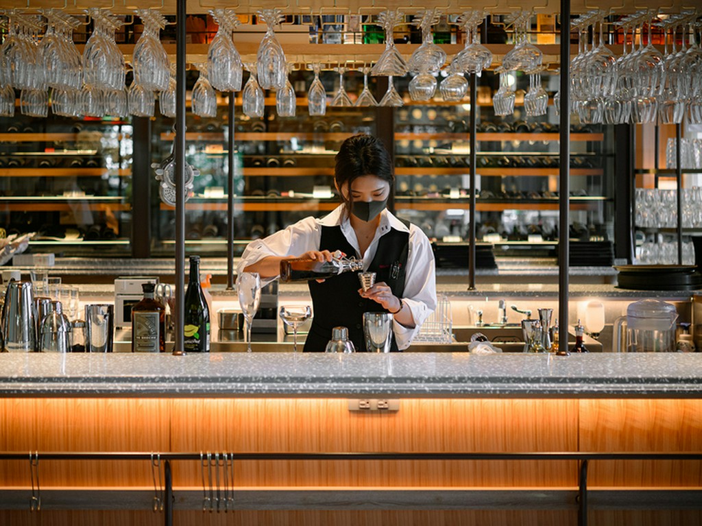 併設のバーで【SG club】後閑信吾氏監修のカクテルを				