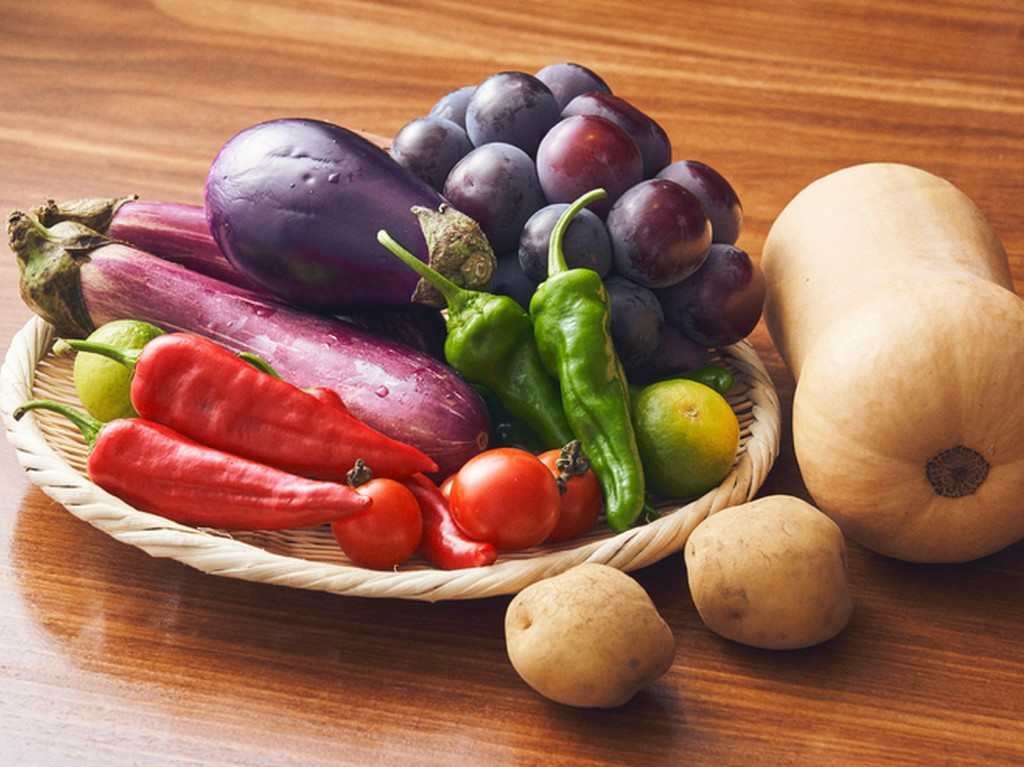 農家から直送の新鮮な旬の野菜・果物で季節感と幸せを拡散