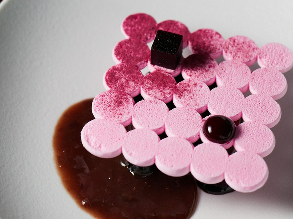 老舗の技と気鋭のシェフの感性が融合して生まれるデセール