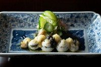 無濾過で抽出されたオリーブオイルが引き立てる、淡白ではかない味わいの『子鰻』