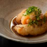 新潟の発酵辛味調味料や、熟成醤油で味わいをまとめる『佐渡産ノドグロの天ぷらと自家製ひりゅうず』