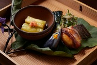 大沢茄子など5種のナスに異なる調理法を施し、旨みを引き出した『新潟茄子王国 2021』