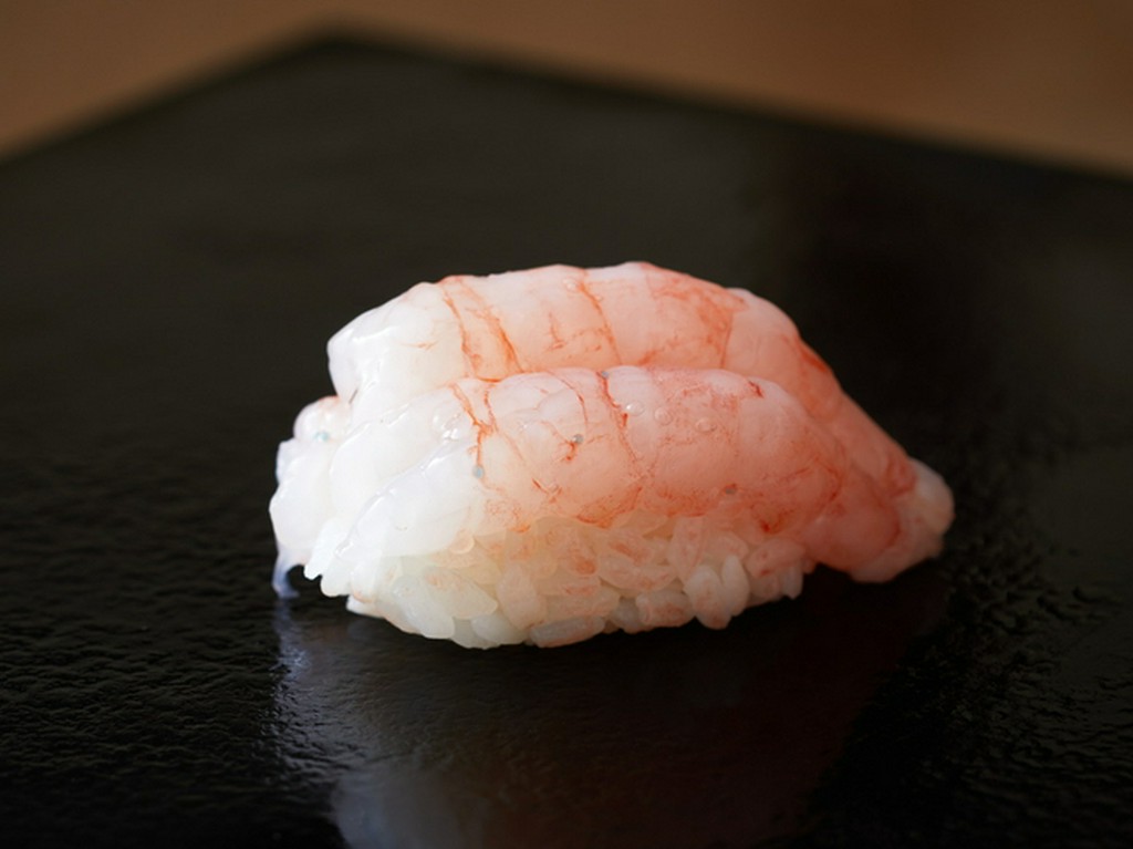 隣町・聖籠町で揚がった、濃厚で芳醇な甘みがただよう『南蛮エビのにぎり』