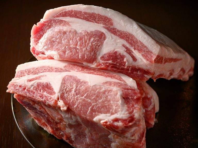 シェフが惚れ込んだ茨城県産の銘柄豚をとんかつに			