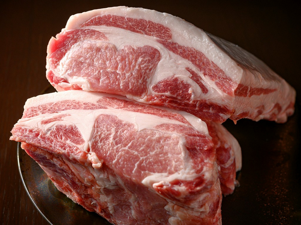 シェフが惚れ込んだ茨城県産の銘柄豚をとんかつに			