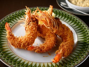 頭からかぶりついて食べたい『大海老フライ』