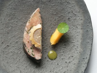 『信州地鶏　真田丸　オオサワ農園　ヴァンジョーヌ／信州産南瓜』