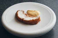 皮下のゼラチン質や脂を最高に美味しく食べる『クエのフリット』