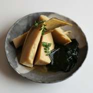 季節ごとに変わるお酒がすすむ逸品料理もご用意しています！
