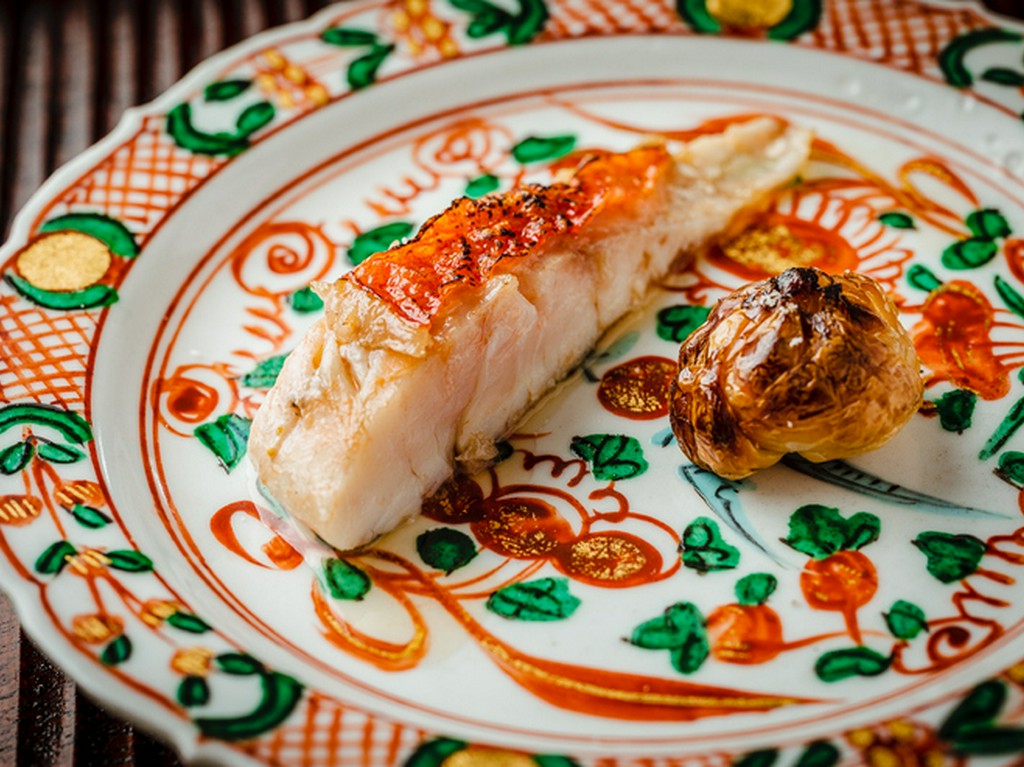 『金 きんめ - 金目鯛の薪焼き』