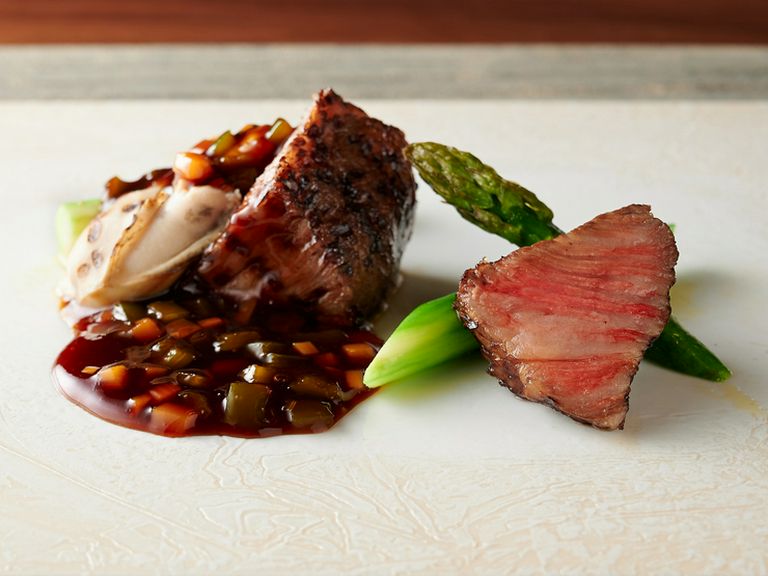 大切なゲストを特別感のある料理とワイン、空間でもてなせる