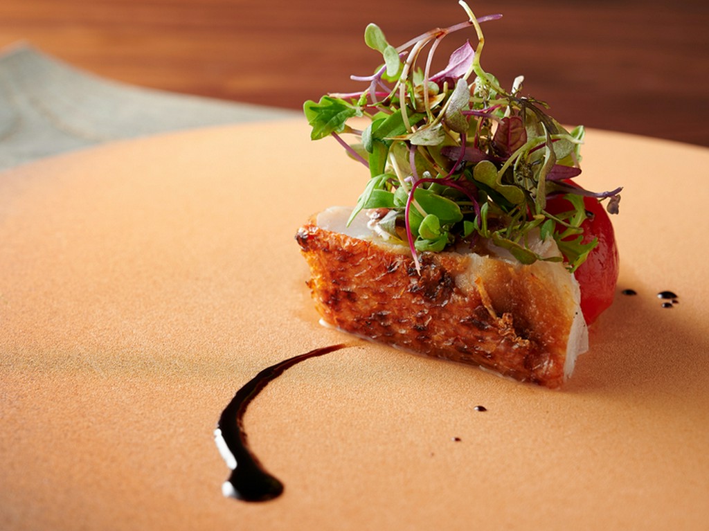 人生最高級の魚料理に出会える！　奇跡の皿『金目鯛と五味』　　