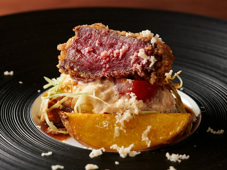 独創的なカツサンドをモチーフとした逸品