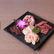 上ミノ・レバー・カシワ・ハラミ・ホルモン