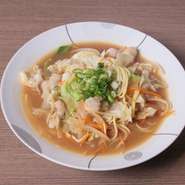 当店以外では食べられない味！昔から変わらず大人気のメニュー、アリラン特製です。