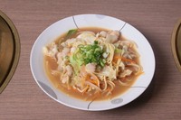 当店以外では食べられない味!昔から変わらず大人気のメニュー、アリラン特製です。