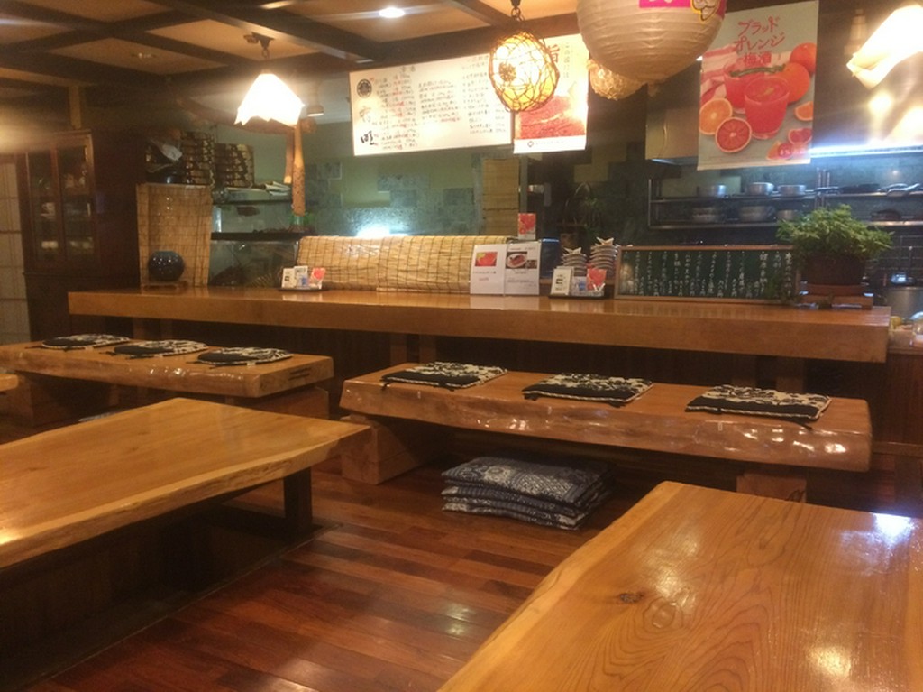 お座敷個室、お子様御膳も好評!!　宇和島地産の食材で安心です