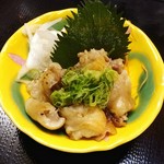 骨をとって食べやすくしてあります。シークヮサー入りポン酢で。