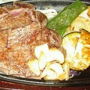 厳選した和牛のひれ肉はちょっと浅めのやき加減がおすすめ